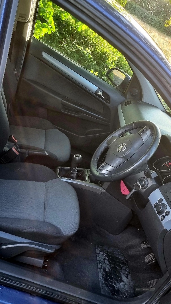 Vauxhall Astra 1.6i 16V Active 5dr in Antrim
