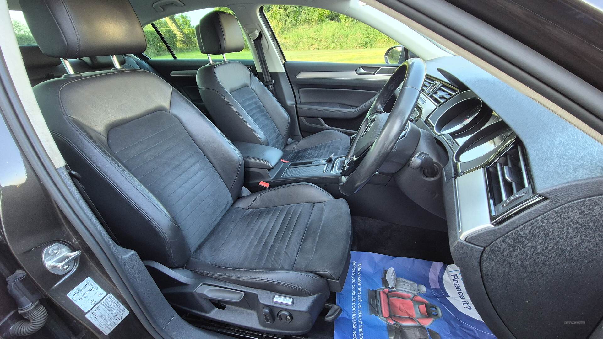 Volkswagen Passat DIESEL SALOON in Antrim