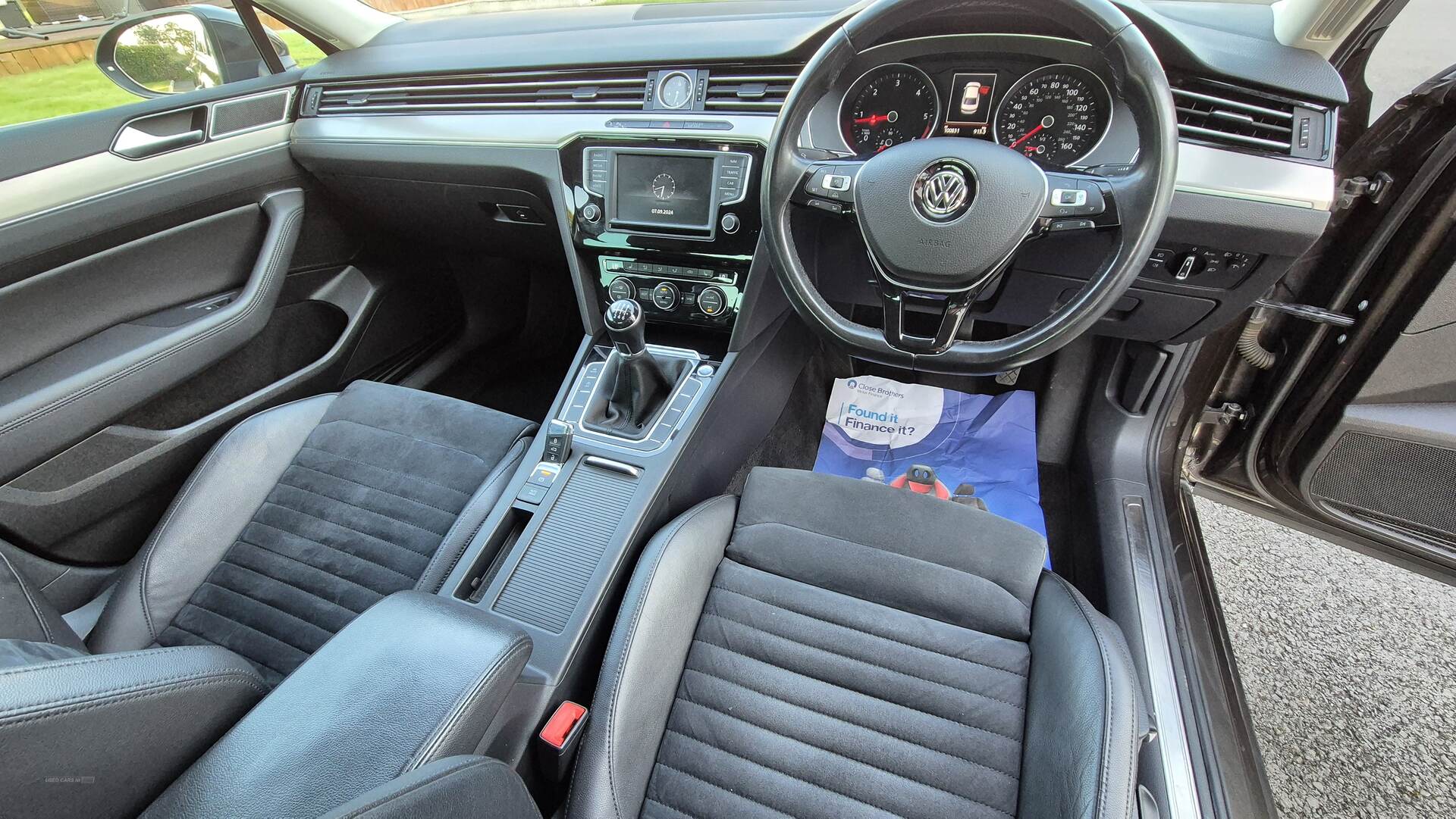 Volkswagen Passat DIESEL SALOON in Antrim