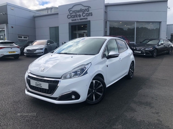 Peugeot 208 1.2 S/S TECH EDITION 5d 82 BHP in Antrim