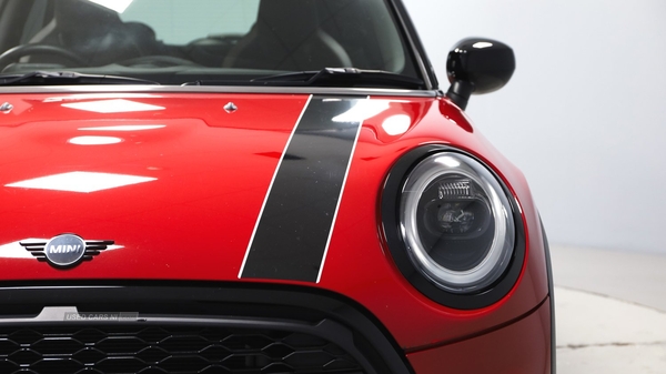 MINI Hatch 1.5 Cooper Sport Hatchback 3dr Petrol Manual Euro 6 (s/s) (136 ps) in City of Edinburgh