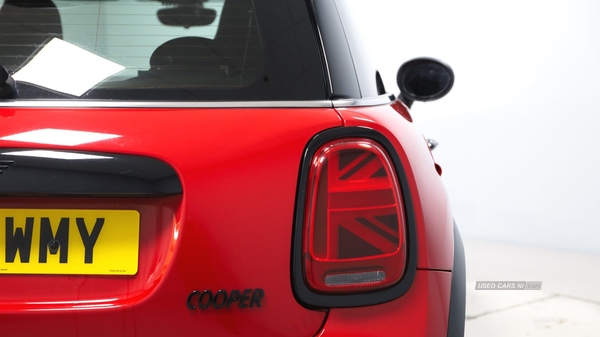 MINI Hatch 1.5 Cooper Sport Hatchback 3dr Petrol Manual Euro 6 (s/s) (136 ps) in City of Edinburgh