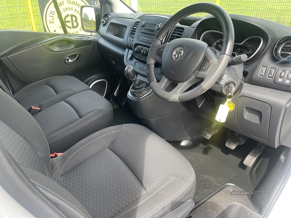 Vauxhall Vivaro CDTi 2900 BiTurbo ecoTEC Sportive 6 seater in Derry / Londonderry