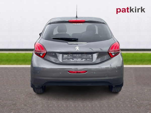 Peugeot 208 1.2 PureTech 82 Signature 5dr [Start Stop] in Tyrone