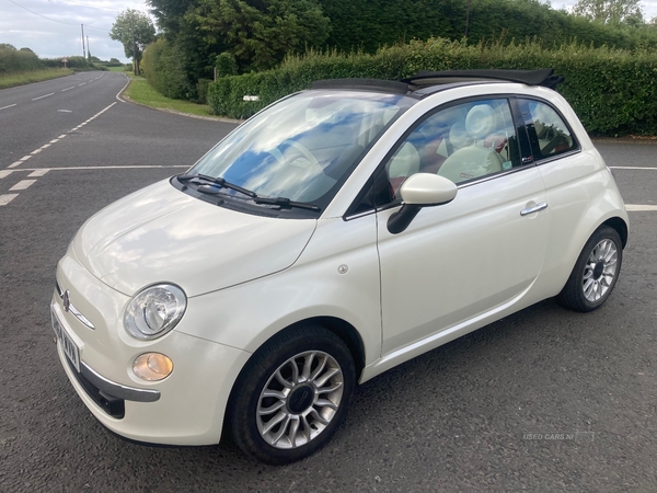 Fiat 500 CONVERTIBLE in Down