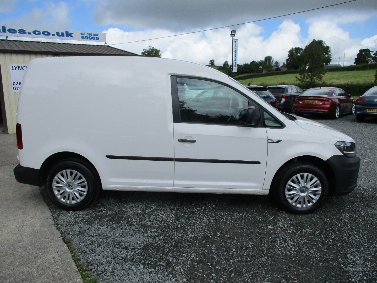 Volkswagen Caddy C20 DIESEL in Down