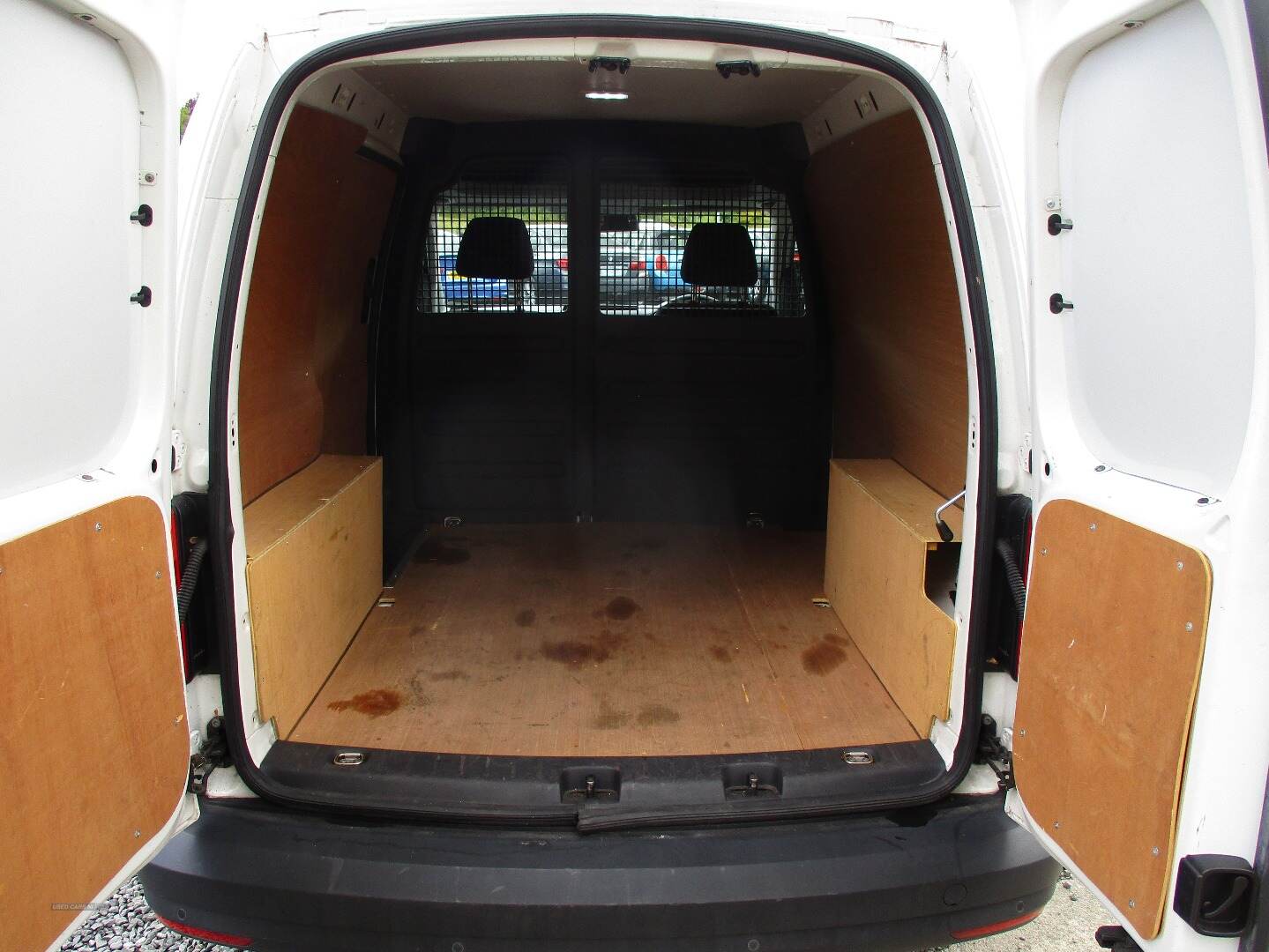 Volkswagen Caddy C20 DIESEL in Down