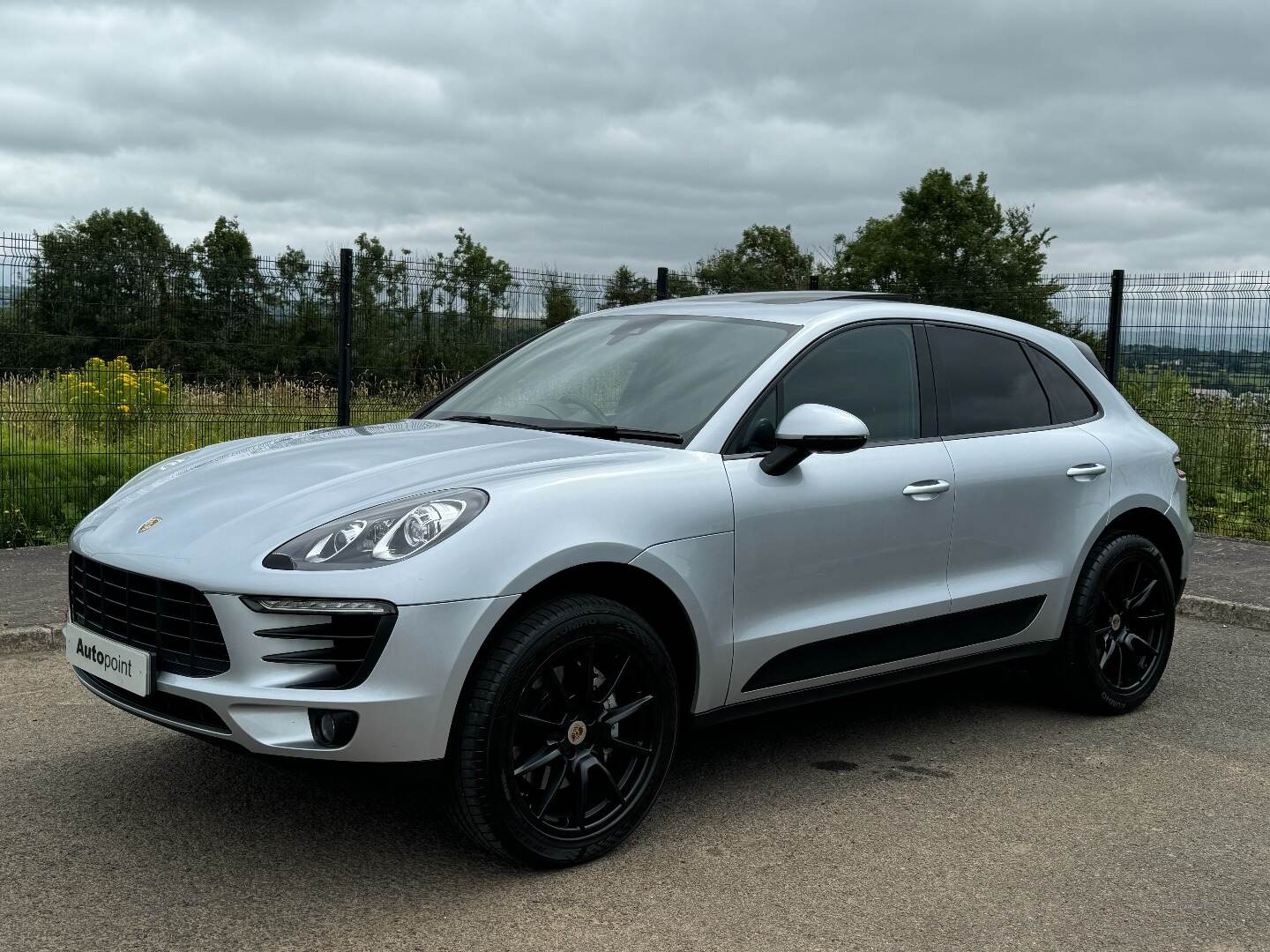 Porsche Macan DIESEL ESTATE in Antrim