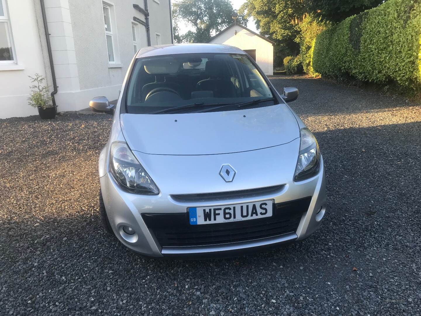 Renault Clio HATCHBACK in Down