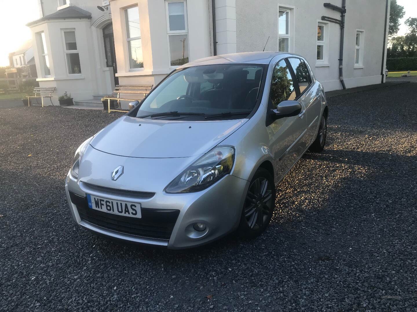 Renault Clio HATCHBACK in Down