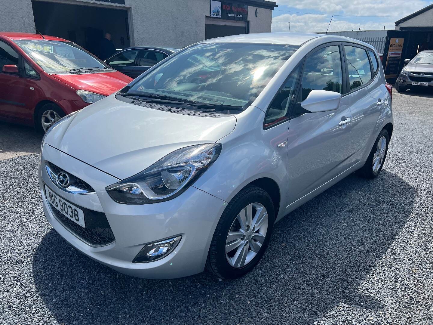 Hyundai ix20 HATCHBACK in Down