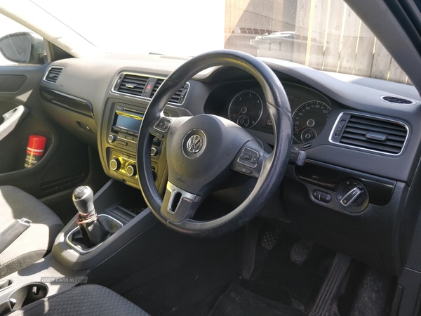 Volkswagen Jetta 1.6 TDI CR Bluemotion Tech SE 4dr in Down