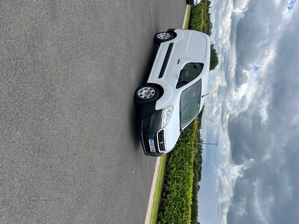 Peugeot Partner 1000 1.6 BlueHDi 100 Professional Van in Antrim