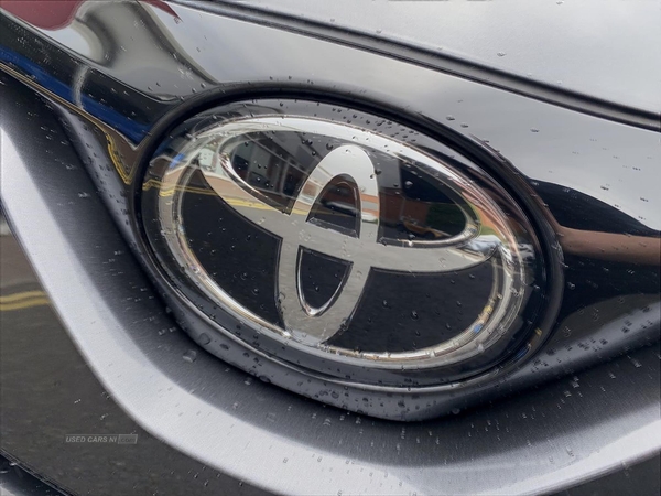 Toyota C-HR 1.8 Hybrid Gr Sport 5Dr Cvt in Down