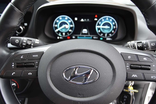 Hyundai i20 1.0 T-GDI SE CONNECT, WARRANTY UNTIL MAY 2026 in Antrim