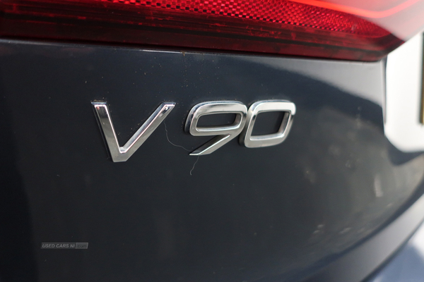 Volvo V90 D5 POWERPULSE CROSS COUNTRY AWD in Antrim