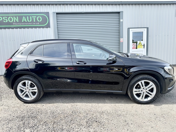 Mercedes GLA-Class DIESEL HATCHBACK in Down