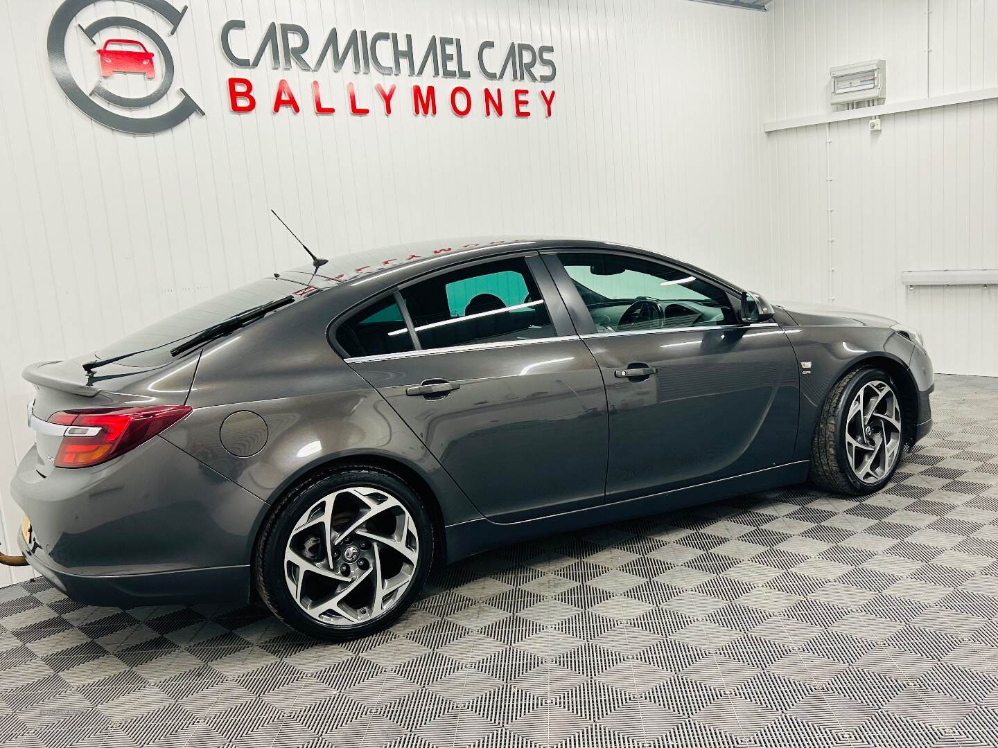 Vauxhall Insignia DIESEL HATCHBACK in Antrim