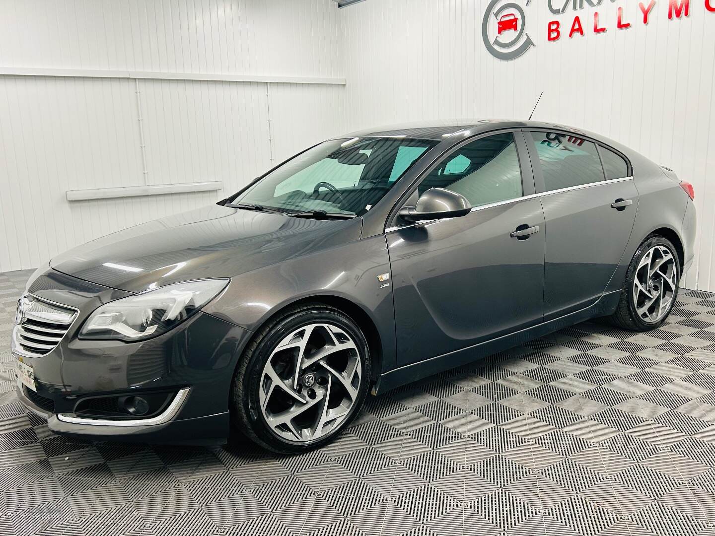 Vauxhall Insignia DIESEL HATCHBACK in Antrim