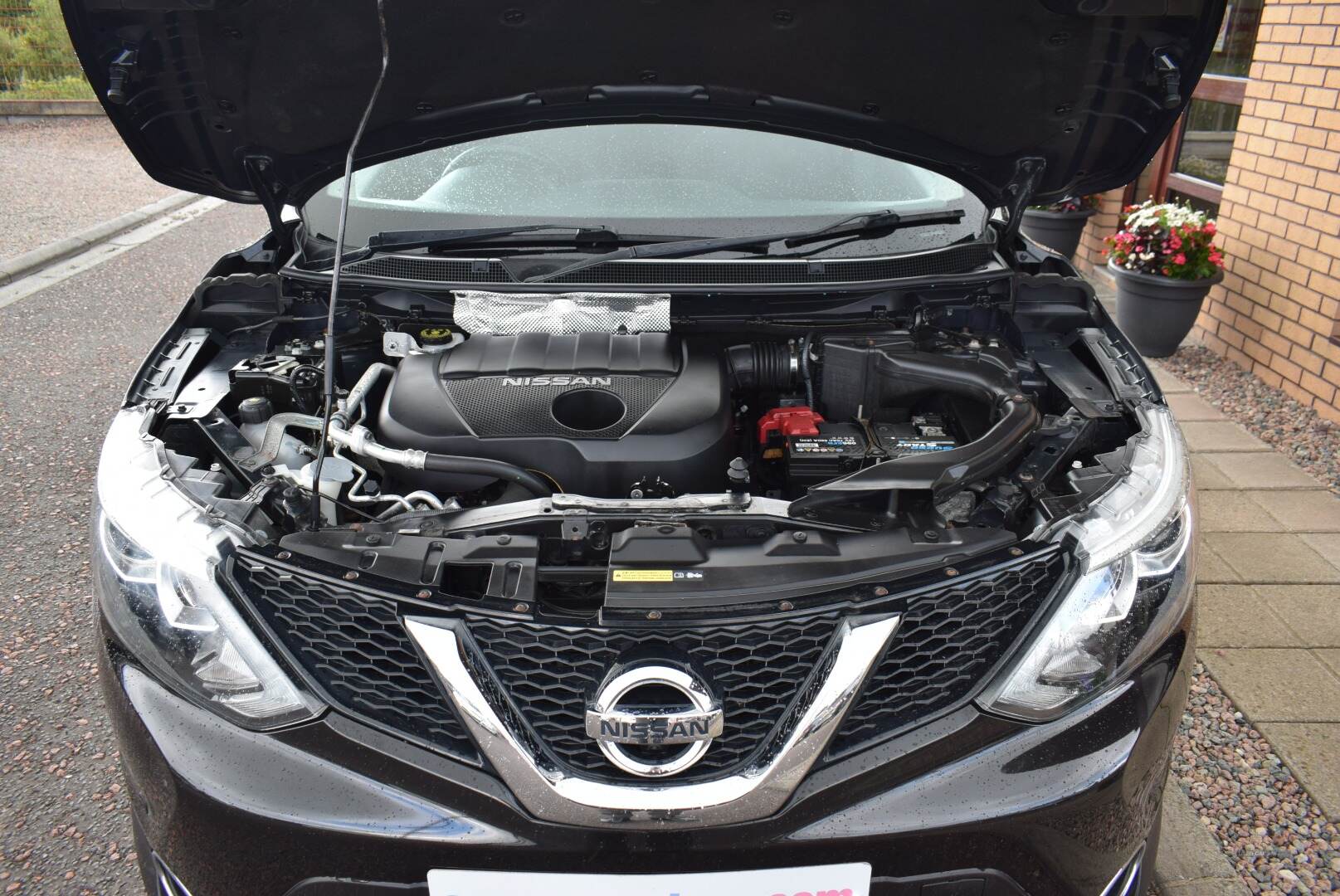 Nissan Qashqai DIESEL HATCHBACK in Antrim