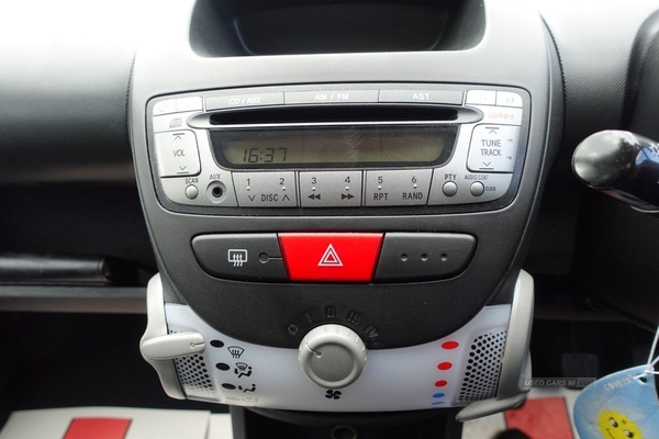 Toyota Aygo 1.0 VVT-I MODE 5d 68 BHP LONG MOT / LOW INSURANCE GROUP in Antrim