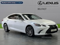 Lexus ES 300H 2.5 4Dr Cvt [Premium Pack] in Antrim