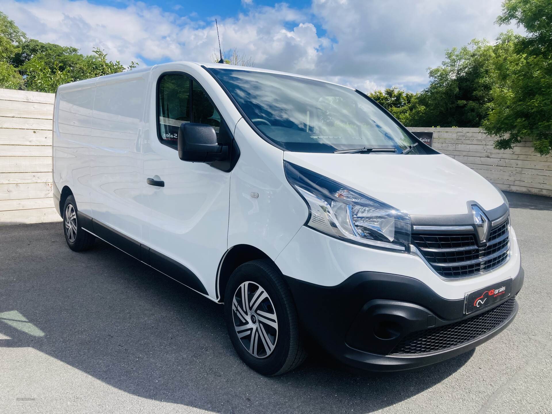 Renault Trafic LWB DIESEL in Down