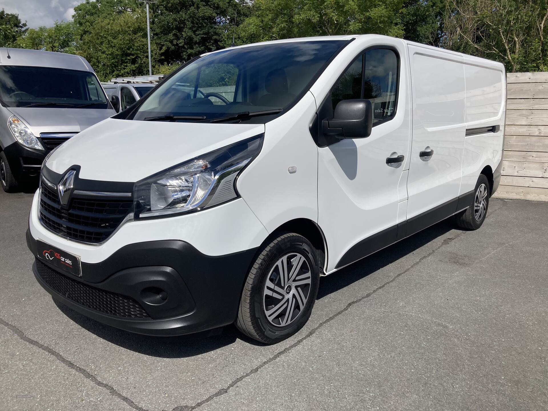 Renault Trafic LWB DIESEL in Down