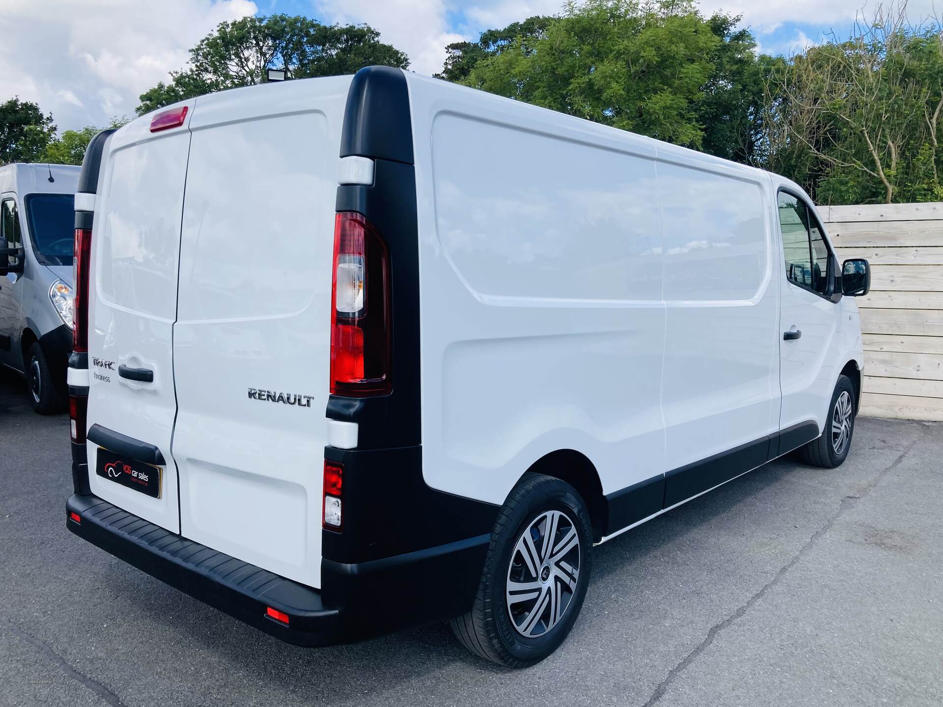 Renault Trafic LWB DIESEL in Down