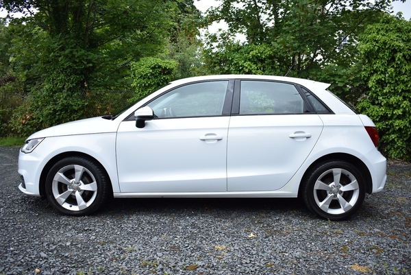 Audi A1 SPORTBACK in Down