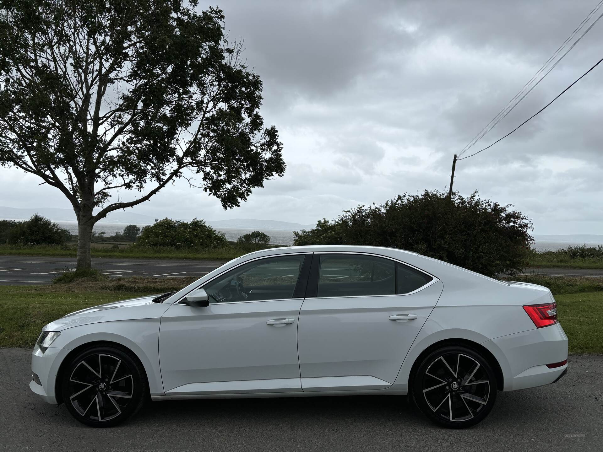 Skoda Superb DIESEL HATCHBACK in Derry / Londonderry