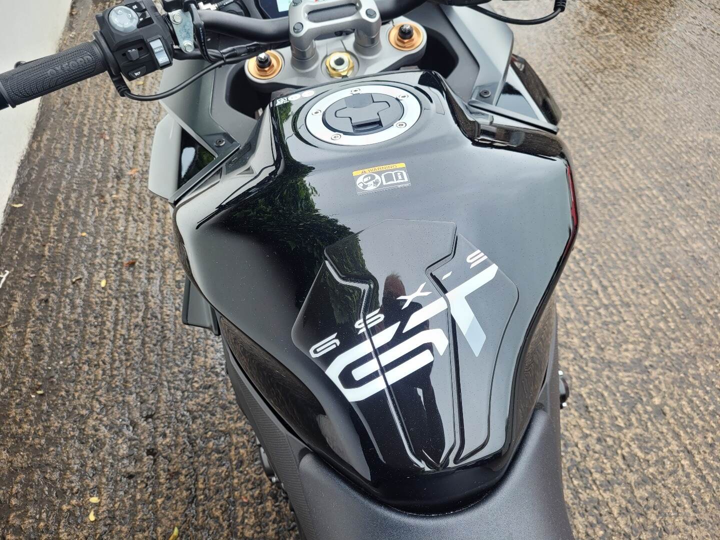 Jun 2022 Suzuki GSXS series 1000 GT Only 2900 Miles F.S.H