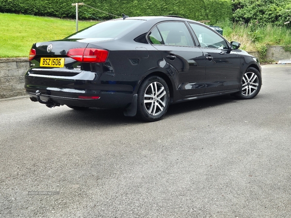 Volkswagen Jetta 2.0 TDI SE 4dr DSG in Derry / Londonderry