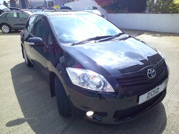 Toyota Auris HATCHBACK in Derry / Londonderry