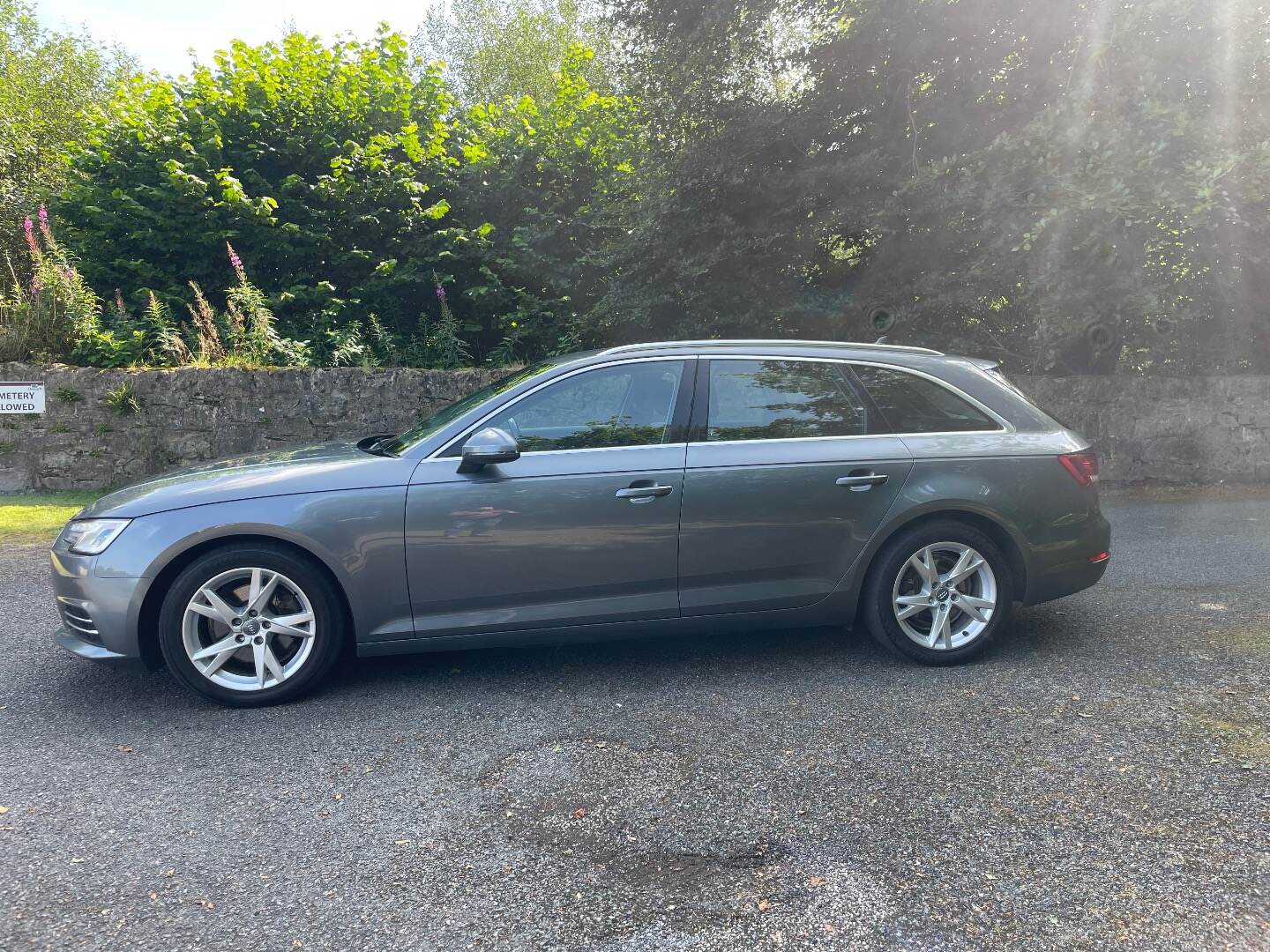 Audi A4 DIESEL AVANT in Tyrone