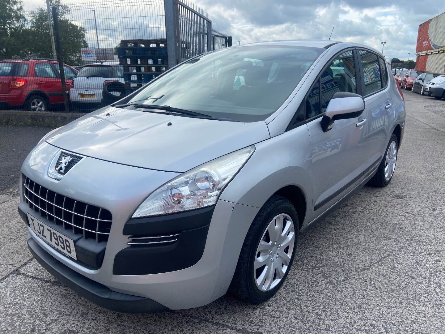 Peugeot 3008 DIESEL ESTATE in Antrim