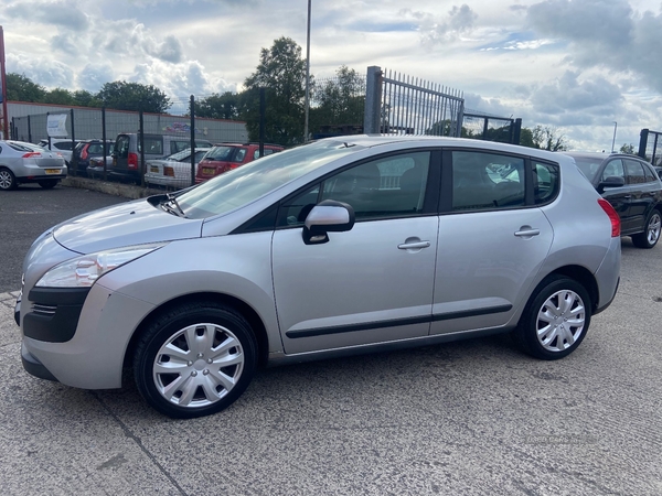 Peugeot 3008 DIESEL ESTATE in Antrim