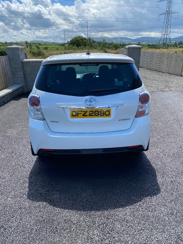 Toyota Verso 2.0 D-4D Icon 5dr in Antrim