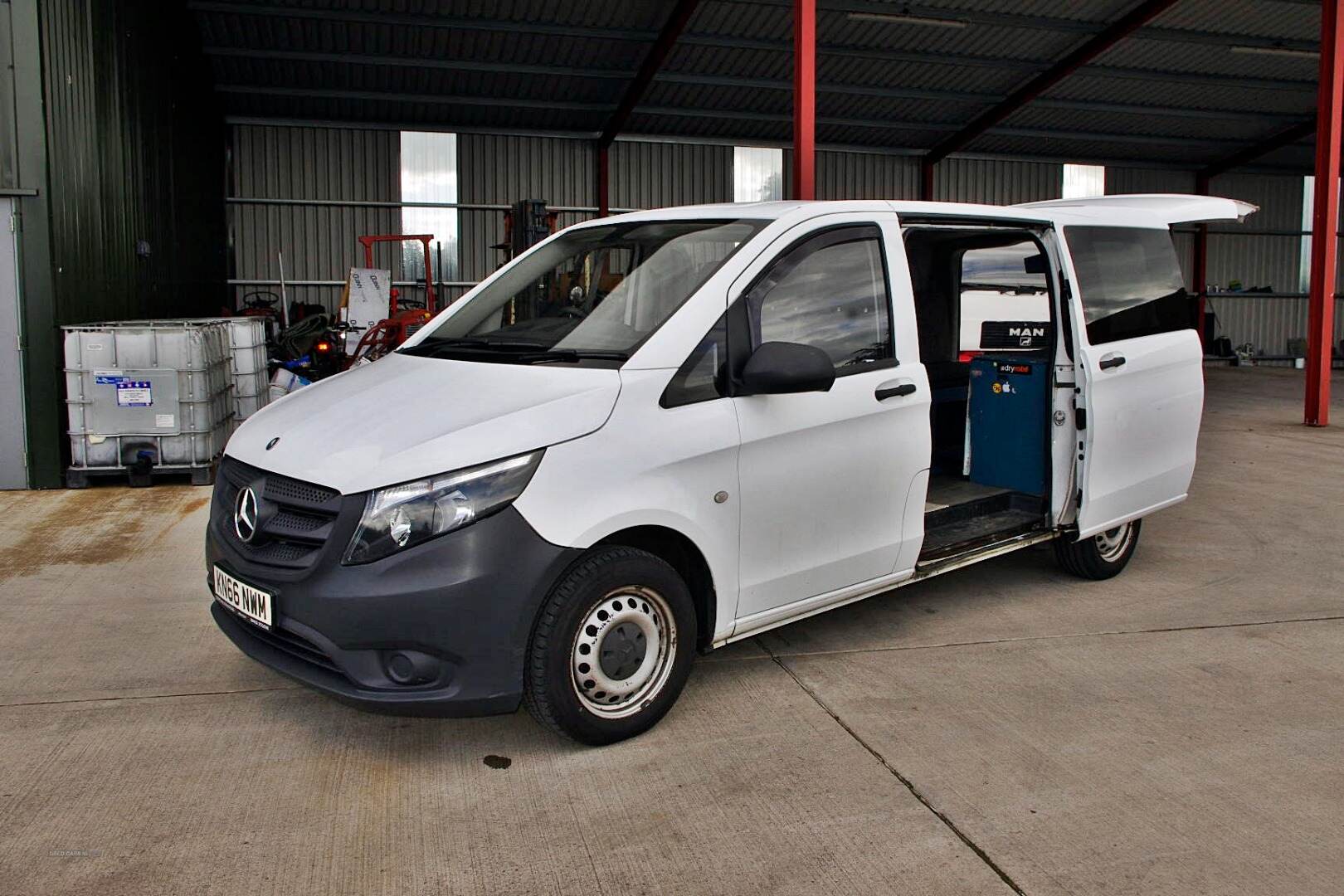 Mercedes Vito LONG DIESEL in Armagh