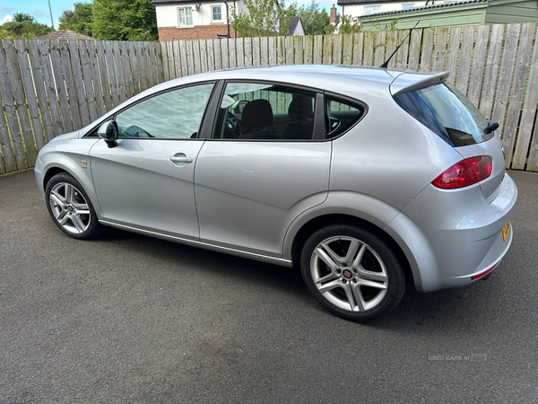 Seat Leon 1.2 TSI S Copa 5dr [6 speed] in Down