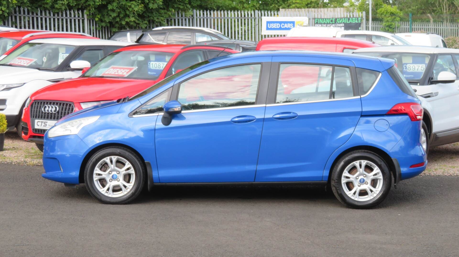 Ford B-Max HATCHBACK in Derry / Londonderry