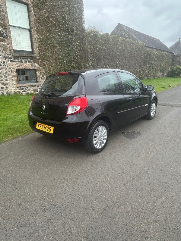 Renault Clio HATCHBACK in Antrim