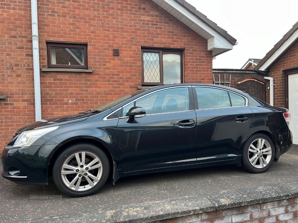 Toyota Avensis 1.8 V-matic T4 Nav 4dr in Antrim