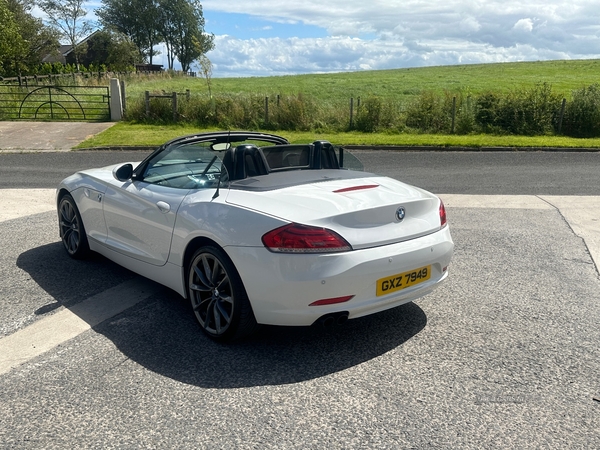 BMW Z4 ROADSTER in Down