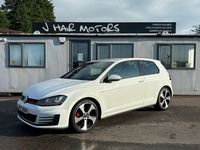 Volkswagen Golf GTi in Down