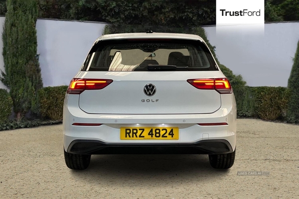 Volkswagen Golf 2.0 TDI Life 5dr- Parking Sensors, Electric Parking Brake, Voice Control, Sat Nav, Phone Charger Pad, Cruise Control in Antrim