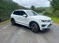 Volkswagen Touareg 3.0 V6 TDI BlueMotion Tech 262 R-Line 5dr Tip Auto in Armagh