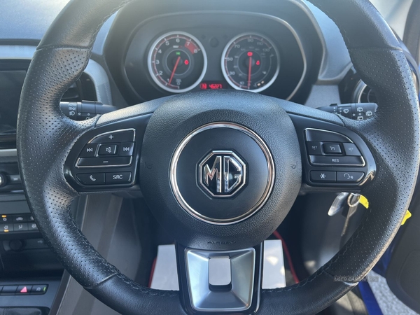 MG MG3 EXCLUSIVE 1.5 VTI-TECH 106PS 5-SPD 5DR in Armagh