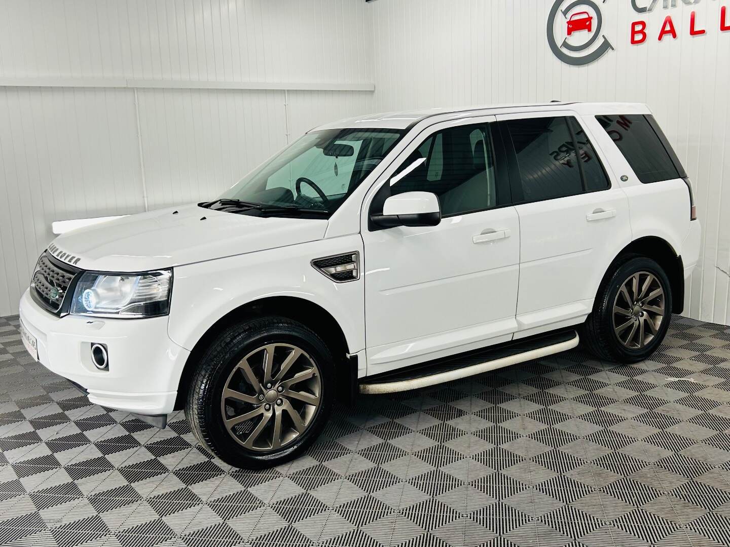 Land Rover Freelander DIESEL SW in Antrim