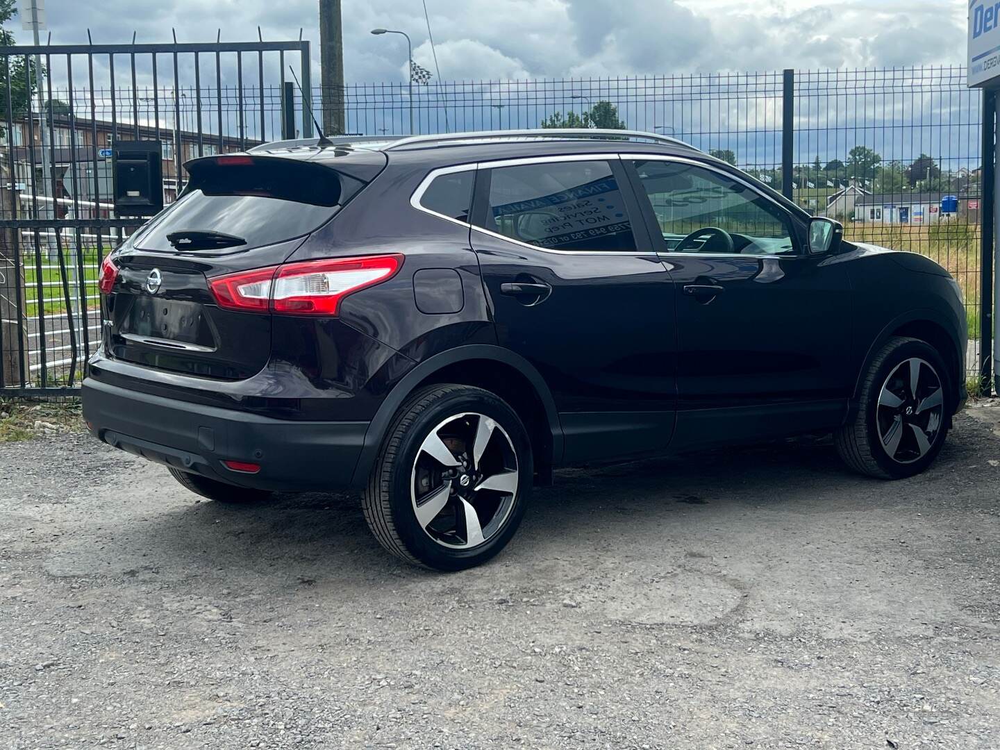 Nissan Qashqai DIESEL HATCHBACK in Tyrone